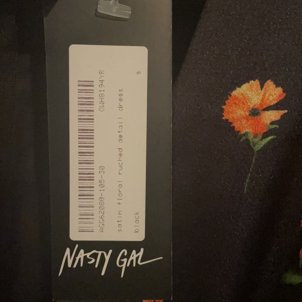 NastyGal dress - Picture 4 of 4